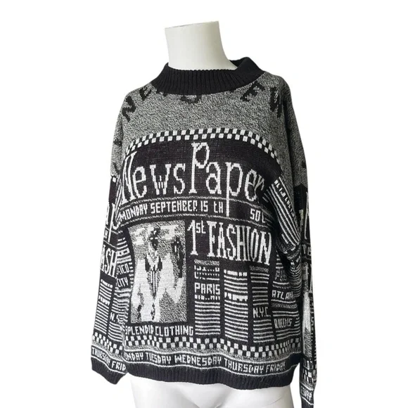 Vintage Newspaper Print Pullover Sweater Crew Neck Metallic Lurex Black White - Picture 8 of 8